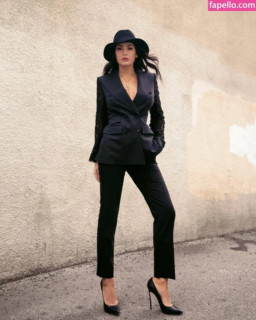 Bleona Qereti Onlyfans Photo Gallery 