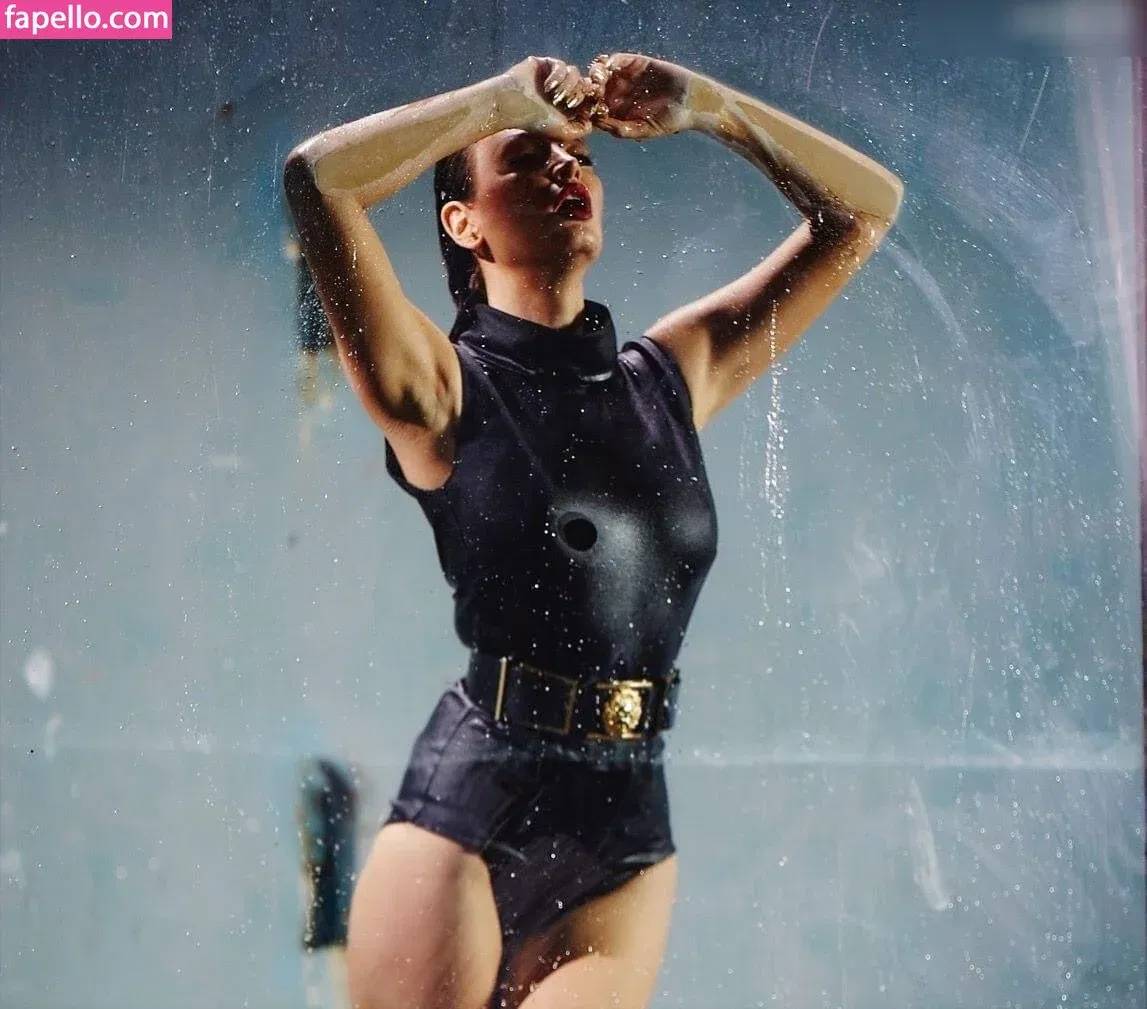 Bleona Qereti Onlyfans Photo Gallery 