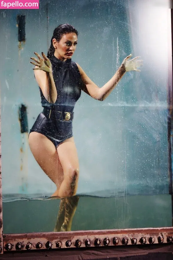 Bleona Qereti Onlyfans Photo Gallery 