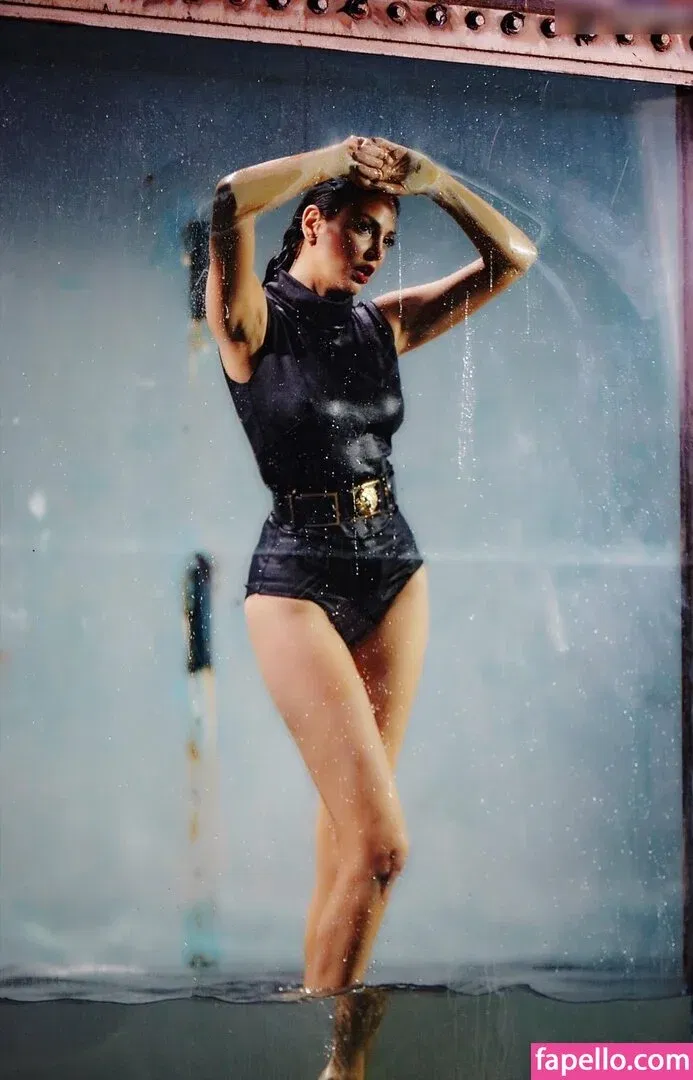 Bleona Qereti Onlyfans Photo Gallery 