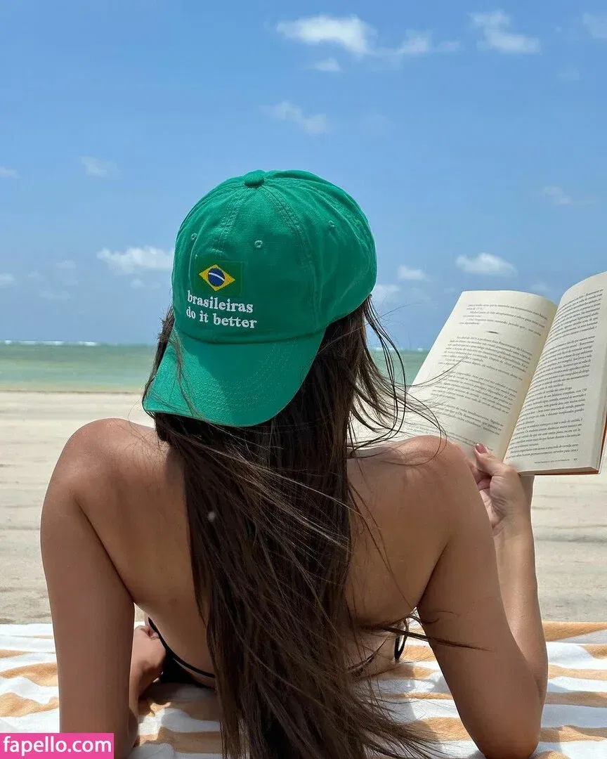 Thais Braz Onlyfans Photo Gallery 