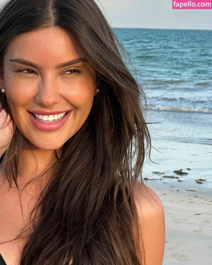 Thais Braz Onlyfans Photo Gallery 