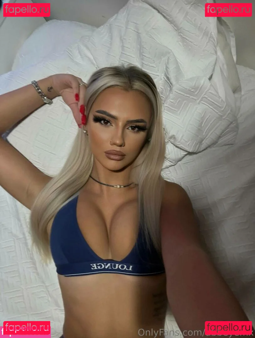 Abbie Hall Onlyfans Photo Gallery 