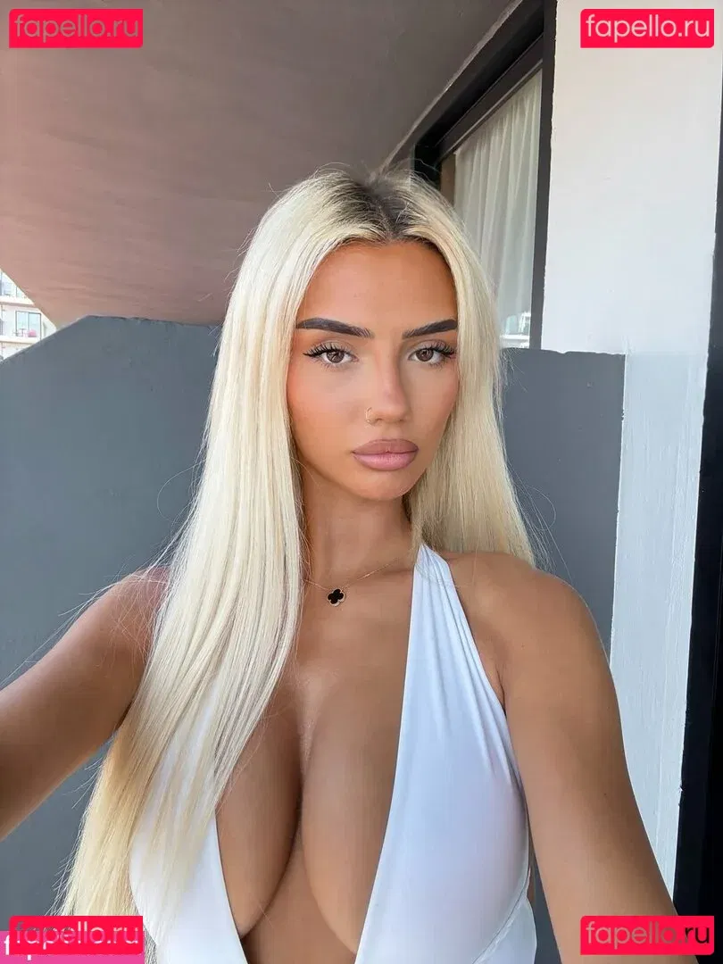 Abbie Hall Onlyfans Photo Gallery 