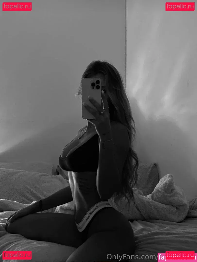 Abbie Hall Onlyfans Photo Gallery 