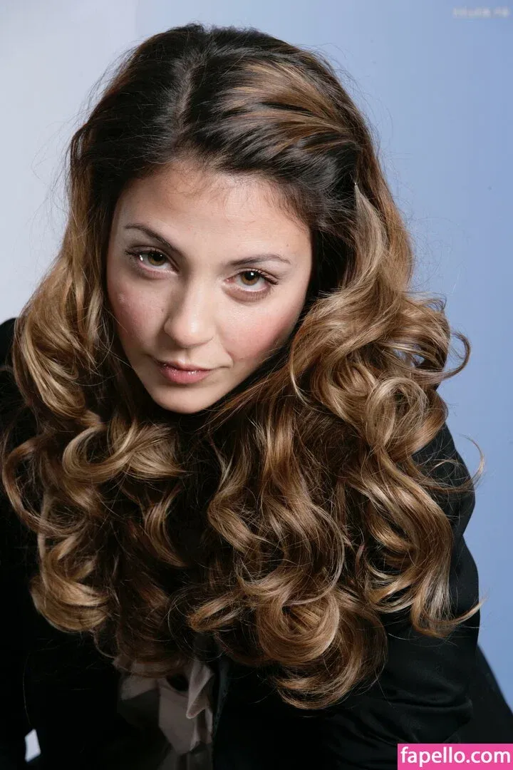 Arzu Bazman Onlyfans Photo Gallery 