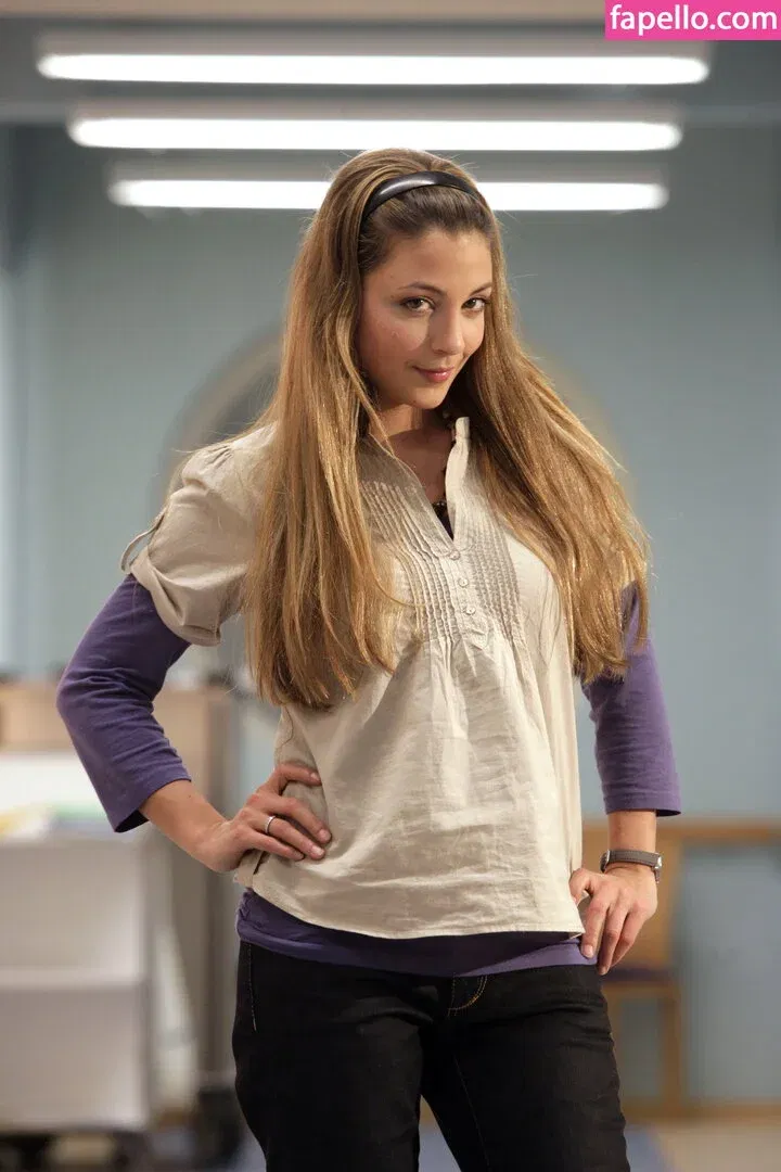 Arzu Bazman Onlyfans Photo Gallery 