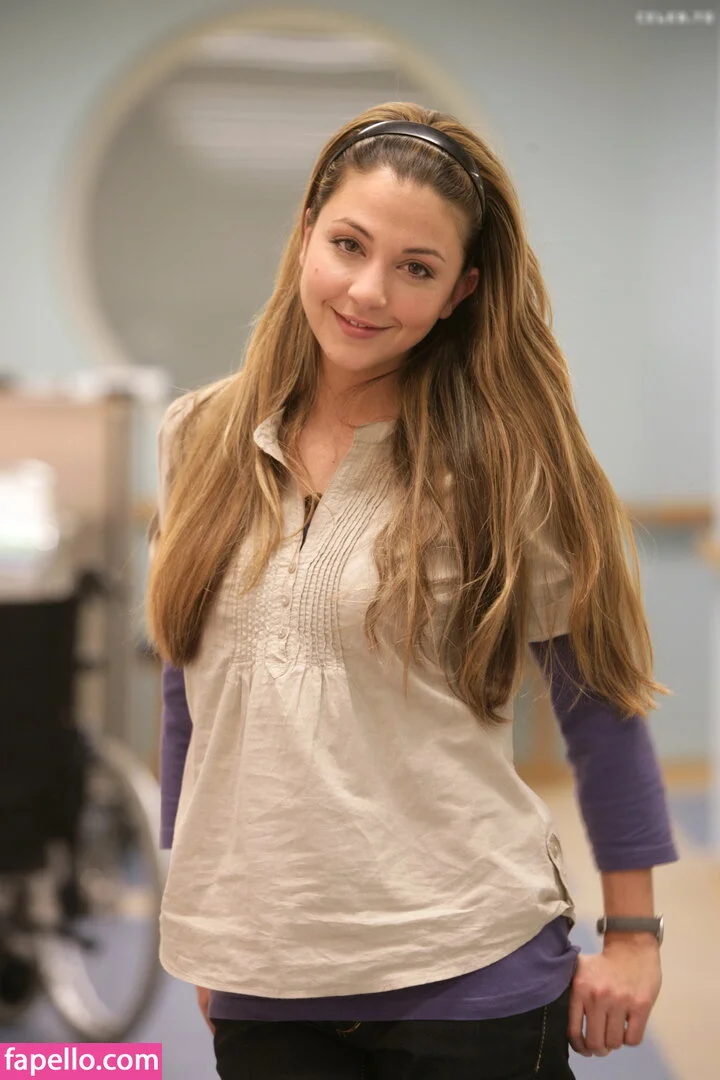 Arzu Bazman Onlyfans Photo Gallery 