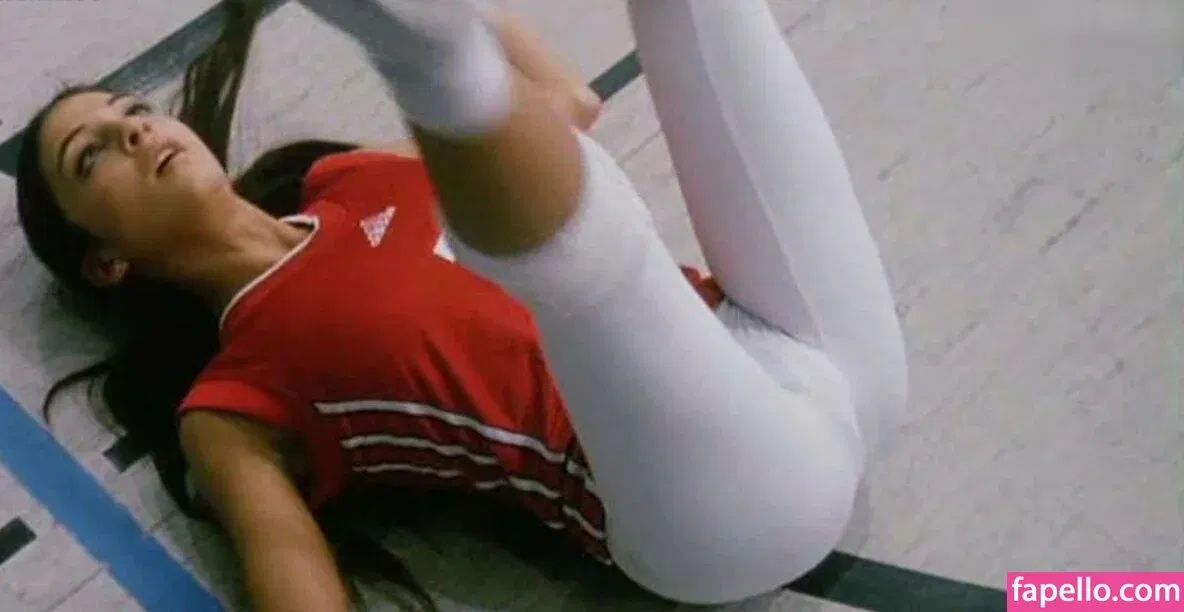 Arzu Bazman Onlyfans Photo Gallery 