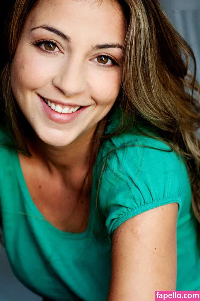 Arzu Bazman Onlyfans Photo Gallery 