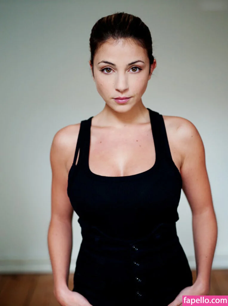 Arzu Bazman Onlyfans Photo Gallery 