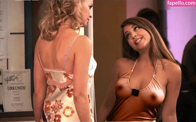 Arzu Bazman Onlyfans Photo Gallery 