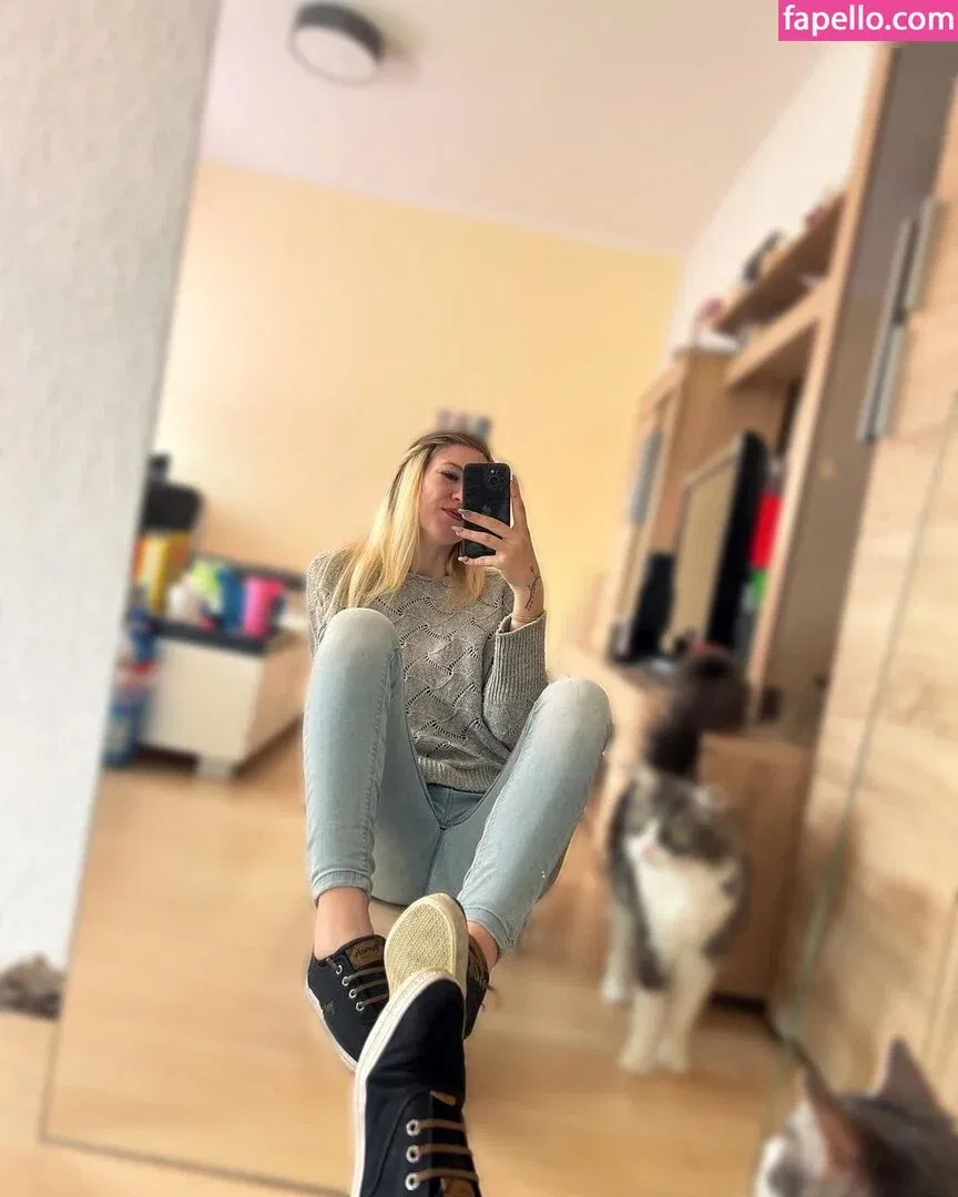 Jennifer.bhm Onlyfans Photo Gallery 