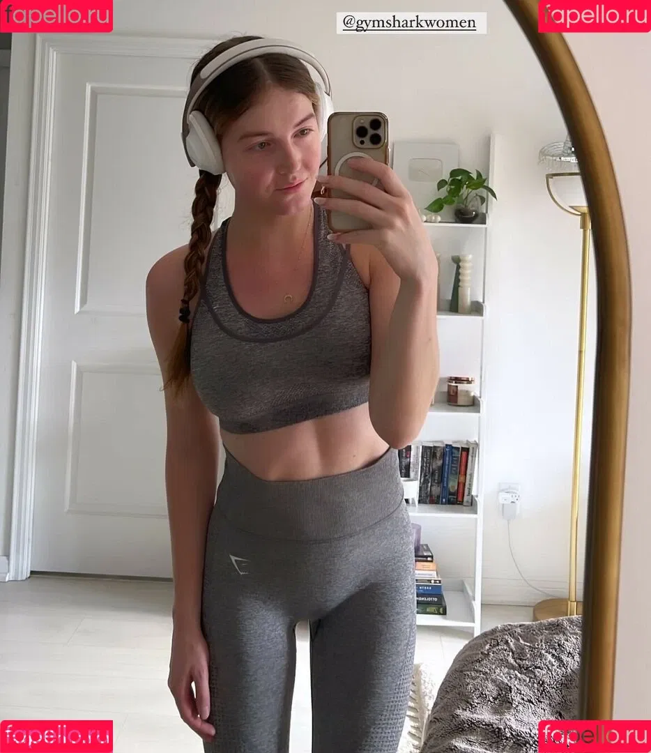 Maya V Henry Onlyfans Photo Gallery 