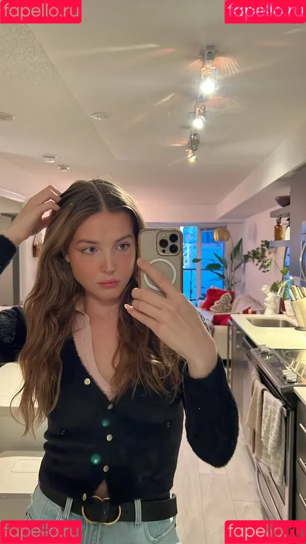 Maya V Henry Onlyfans Photo Gallery 