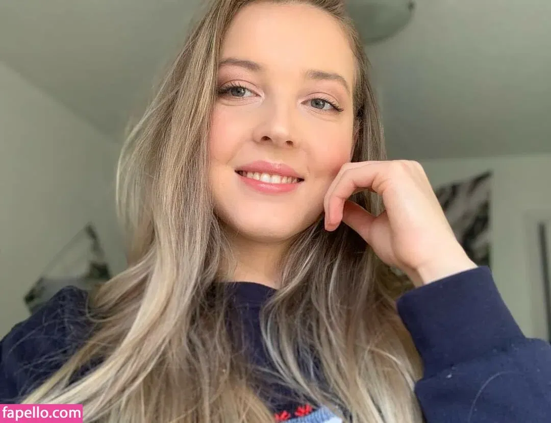 Maya V Henry Onlyfans Photo Gallery 