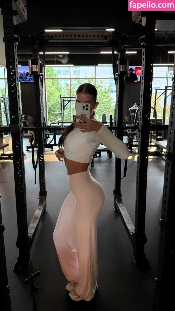 Ella Bleu Onlyfans Photo Gallery 