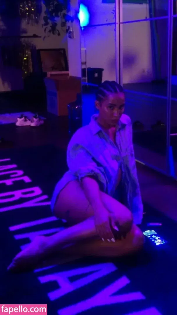 Tanaya Henry Onlyfans Photo Gallery 