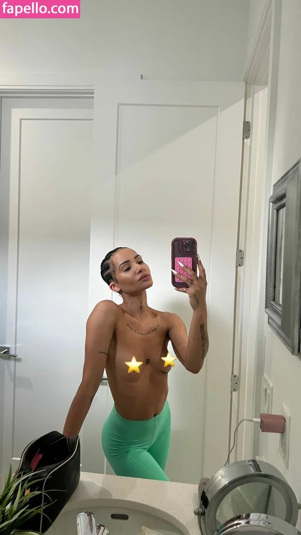 Tanaya Henry Onlyfans Photo Gallery 
