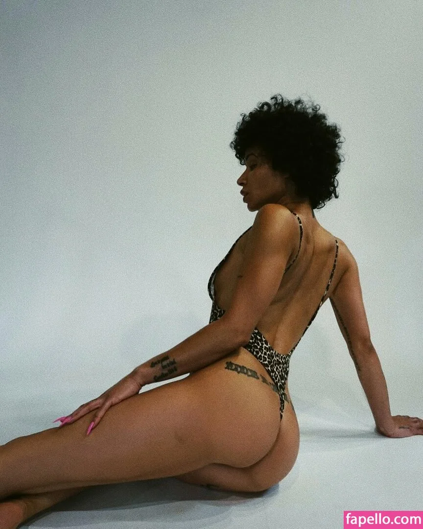 Tanaya Henry Onlyfans Photo Gallery 