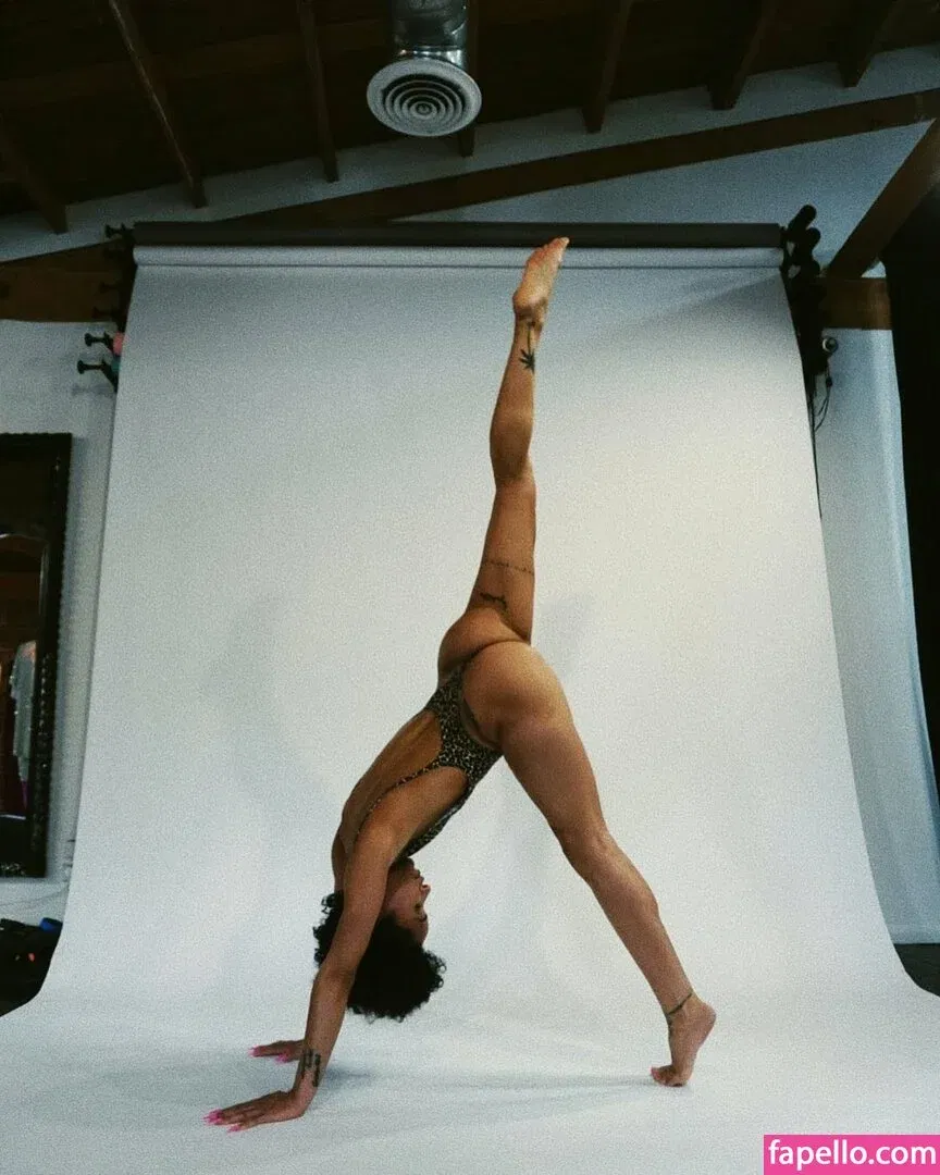 Tanaya Henry Onlyfans Photo Gallery 