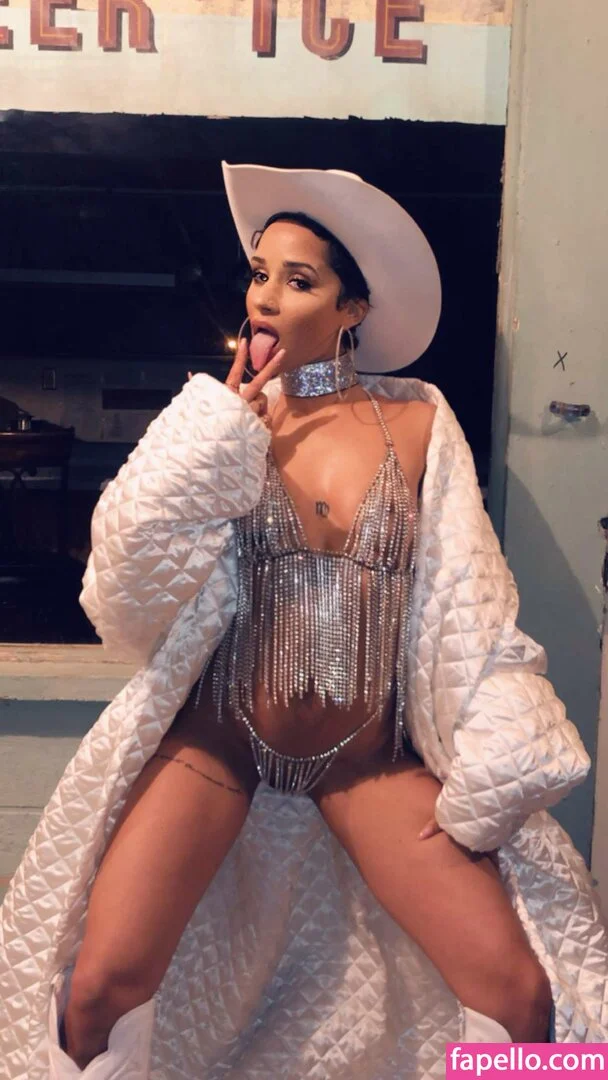 Tanaya Henry Onlyfans Photo Gallery 