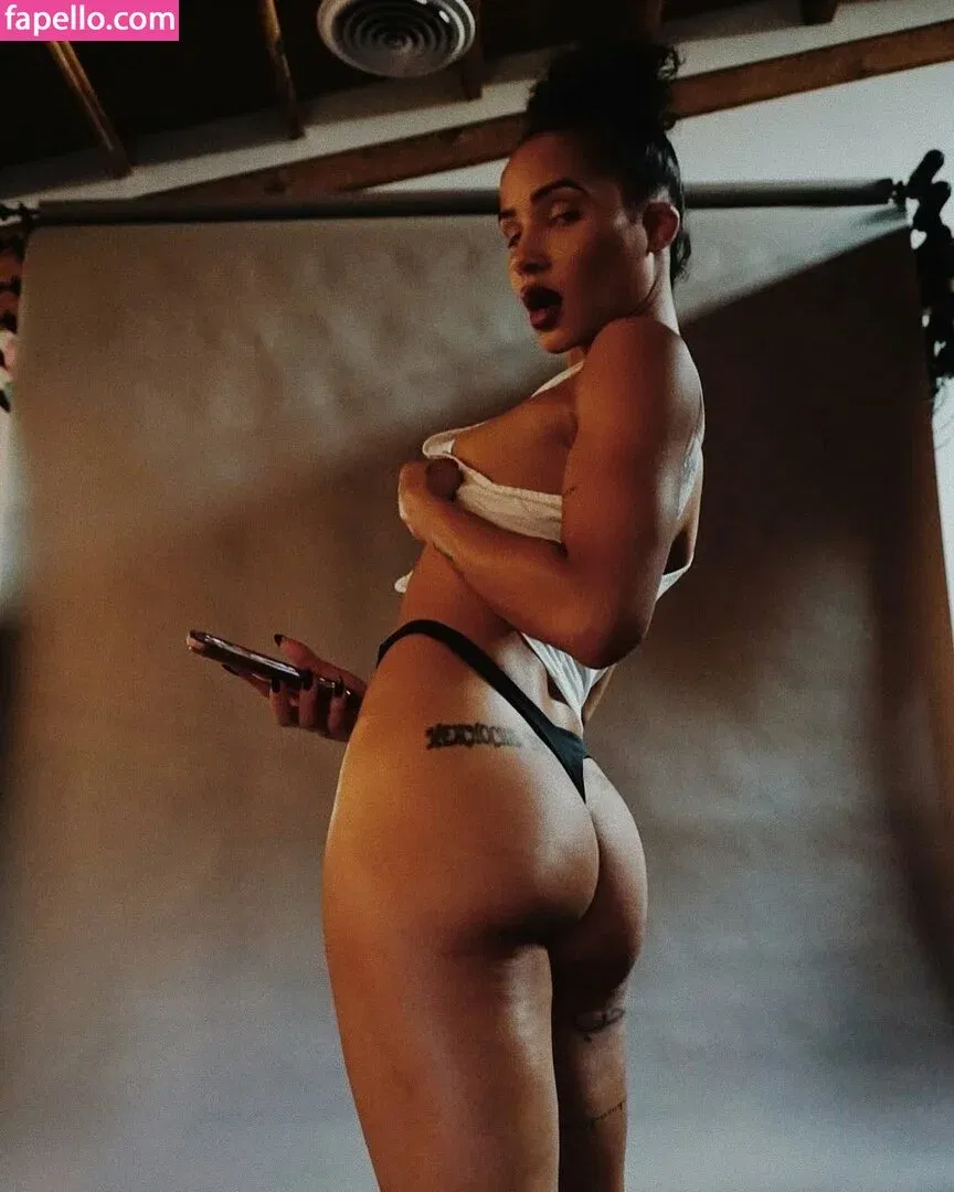 Tanaya Henry Onlyfans Photo Gallery 