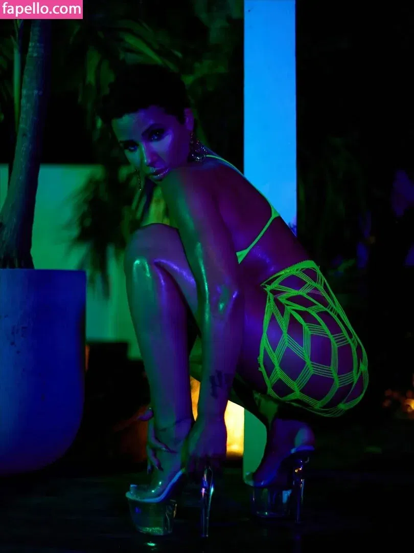 Tanaya Henry Onlyfans Photo Gallery 