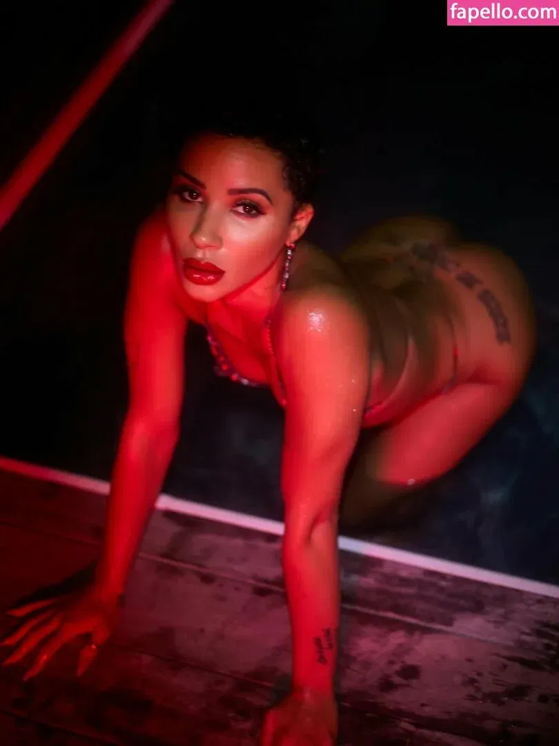 Tanaya Henry Onlyfans Photo Gallery 