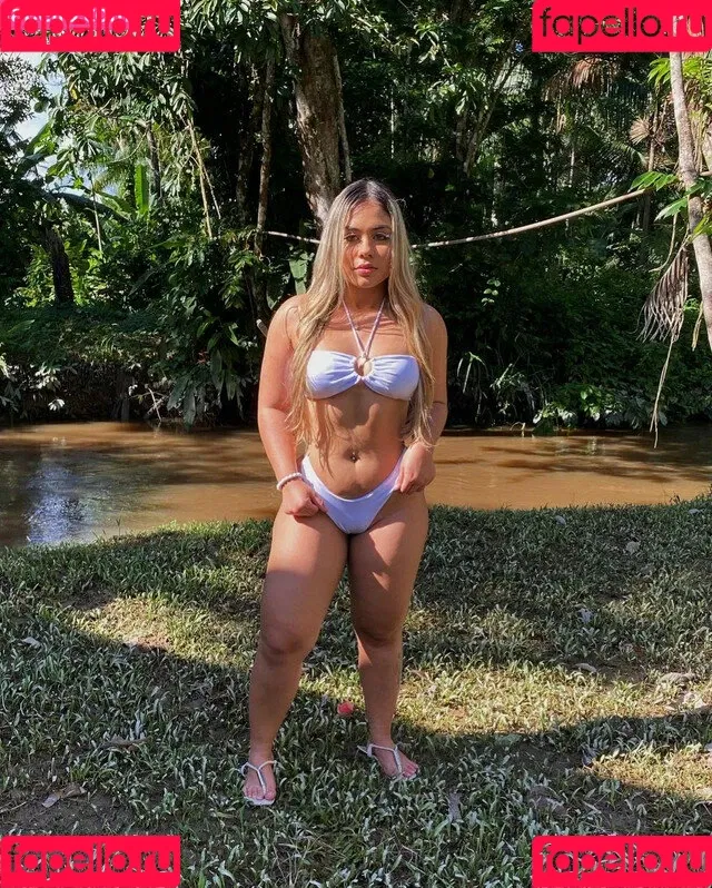 Ana Caroline Onlyfans Photo Gallery 