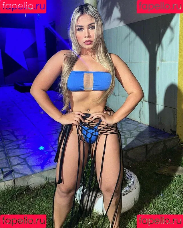 Ana Caroline Onlyfans Photo Gallery 