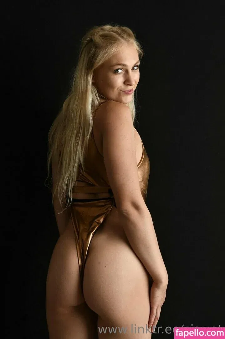 Siswet Onlyfans Photo Gallery 