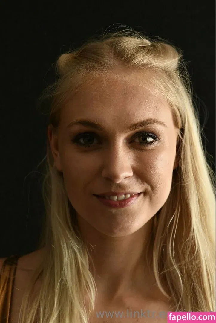 Siswet Onlyfans Photo Gallery 