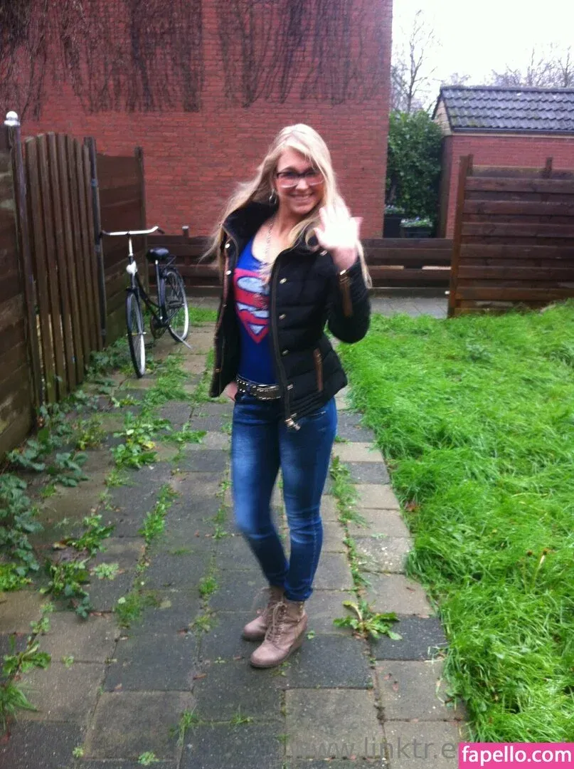 Siswet Onlyfans Photo Gallery 