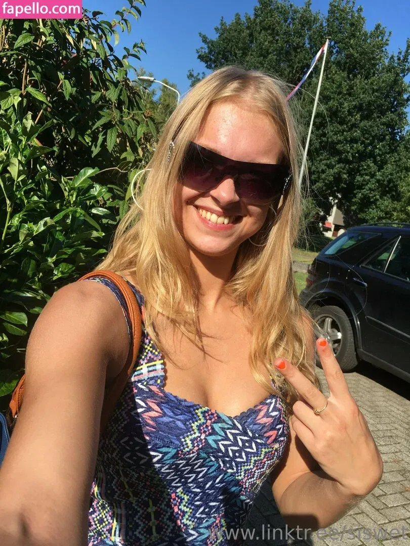 Siswet Onlyfans Photo Gallery 