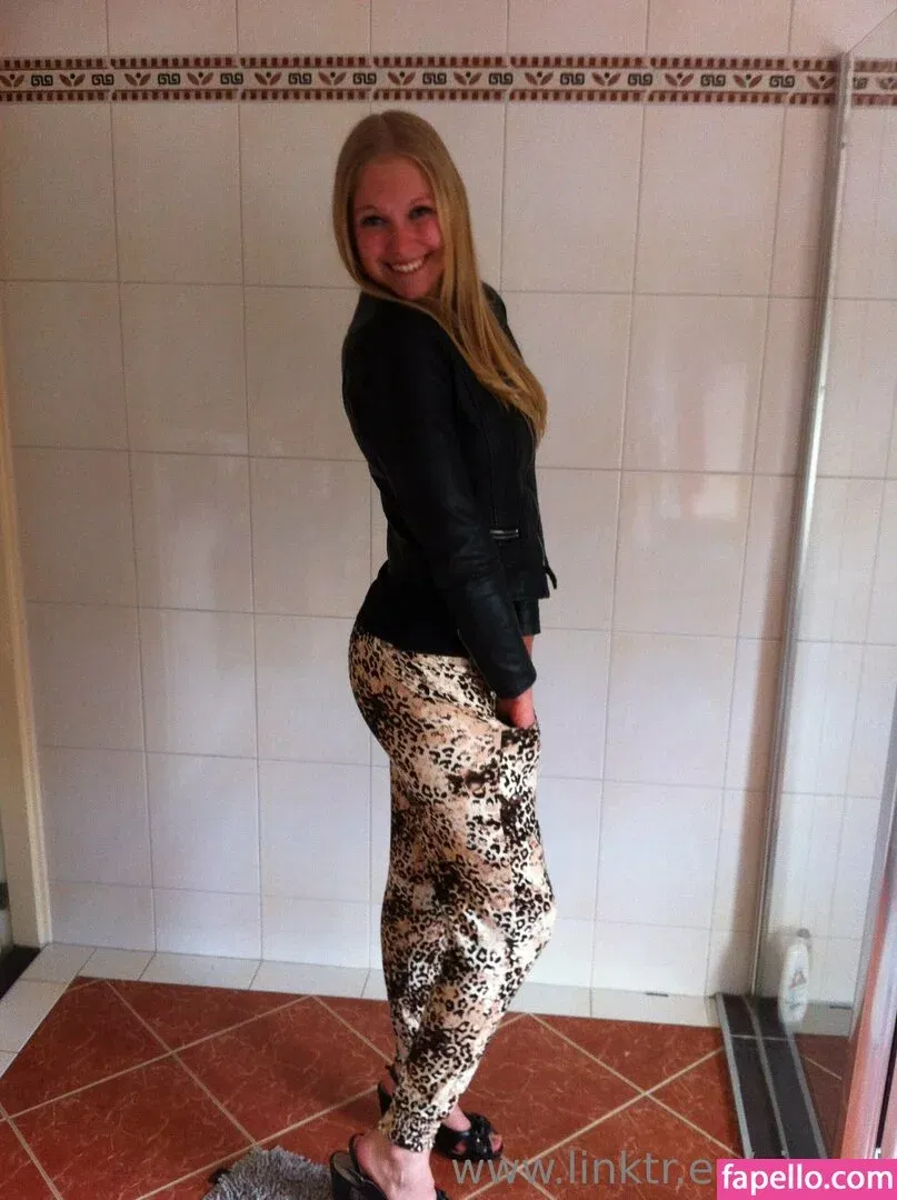 Siswet Onlyfans Photo Gallery 