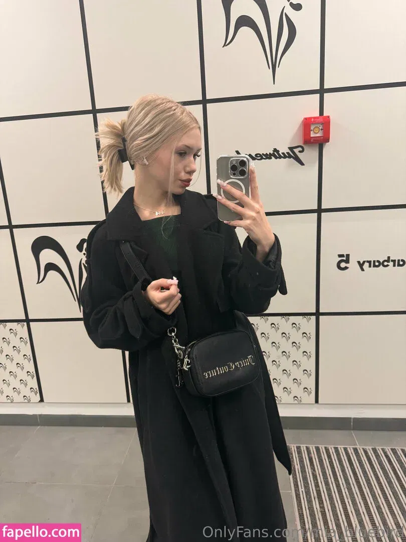 Mia_bluebird Onlyfans Photo Gallery 