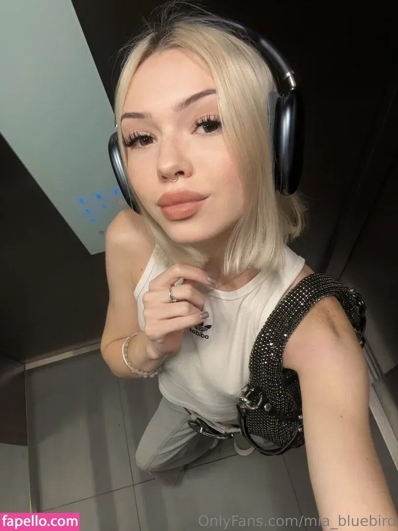 Mia_bluebird Onlyfans Photo Gallery 