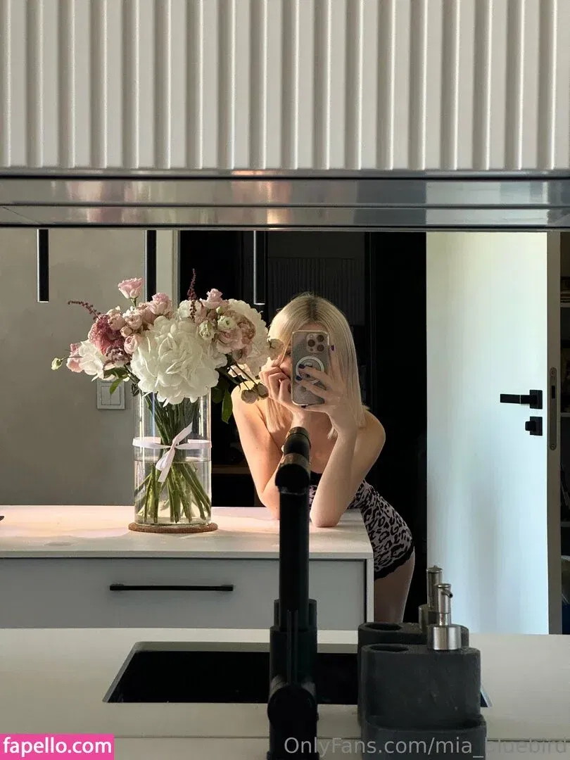 Mia_bluebird Onlyfans Photo Gallery 