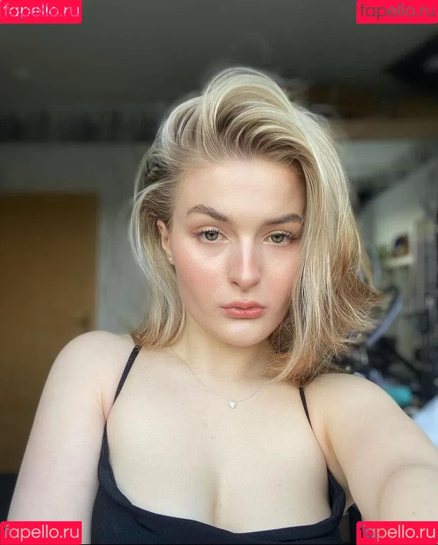 Lina Rode (LiDiRo) Onlyfans Photo Gallery 