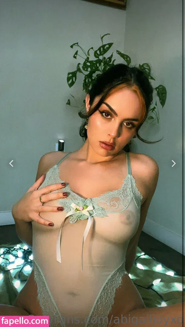 Abigailchuu Onlyfans Photo Gallery 