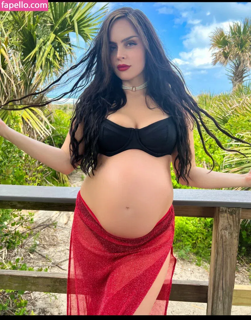 Abigailchuu Onlyfans Photo Gallery 