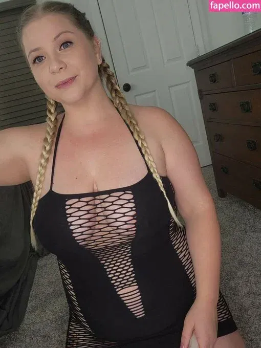 Blonde Babe Onlyfans Photo Gallery 