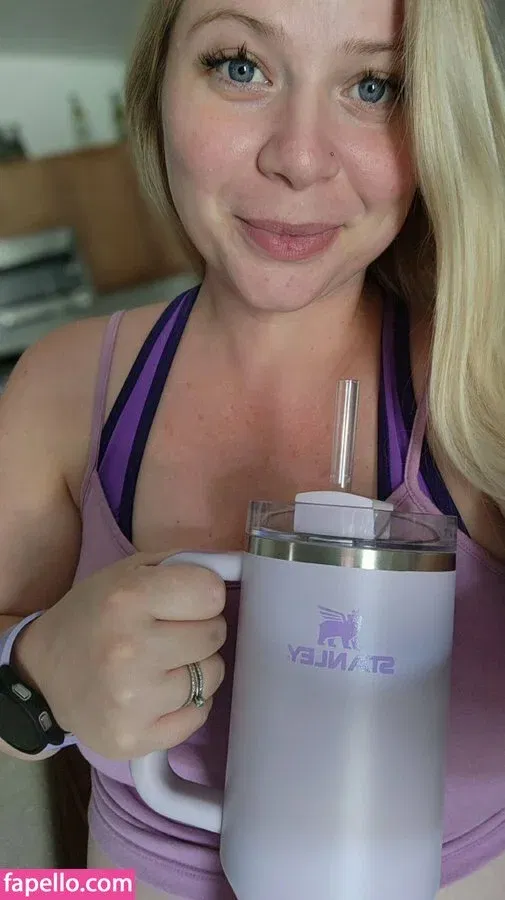 Blonde Babe Onlyfans Photo Gallery 