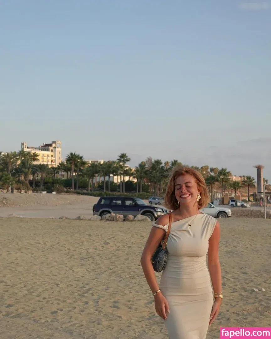 Mathilda.mkh Onlyfans Photo Gallery 