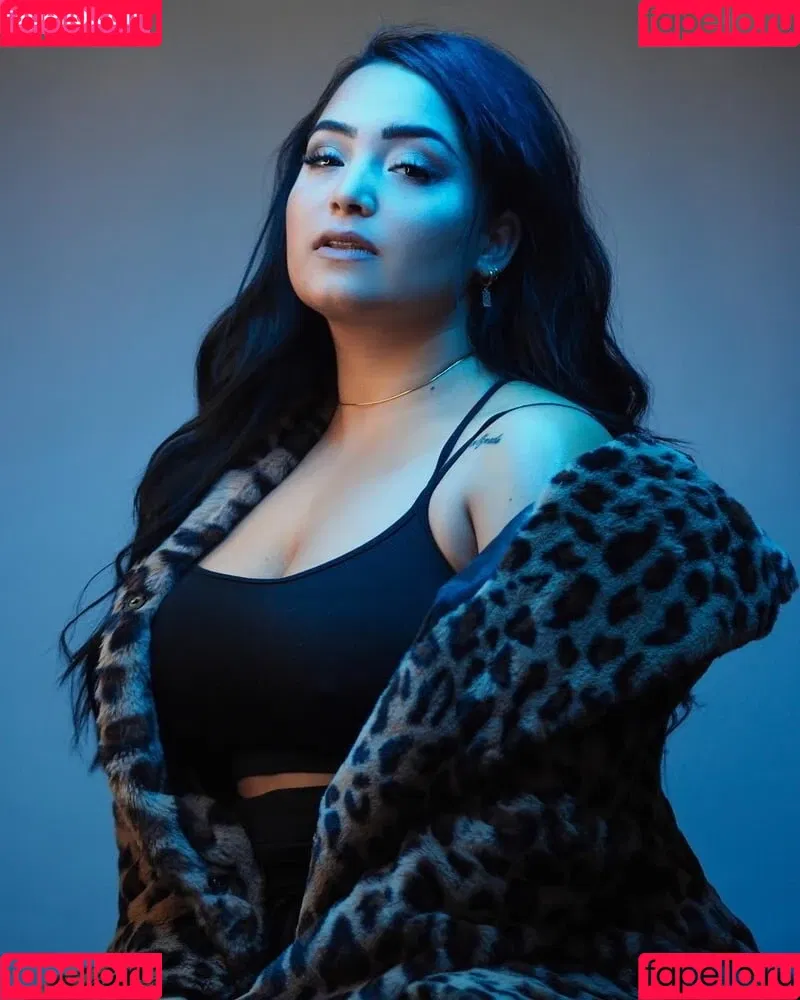 Bahar Kizil Onlyfans Photo Gallery 