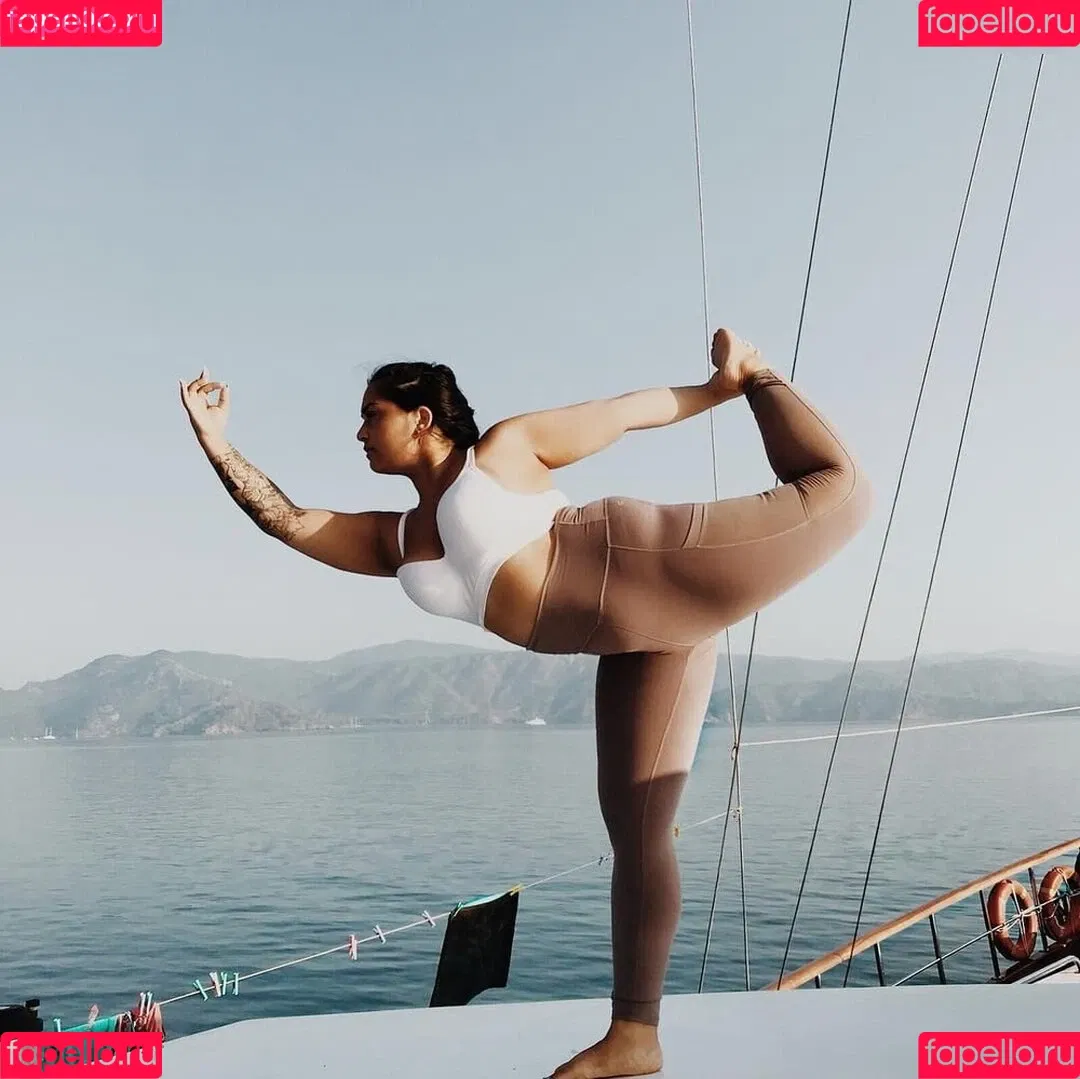 Bahar Kizil Onlyfans Photo Gallery 