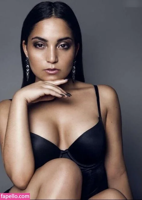 Bahar Kizil Onlyfans Photo Gallery 