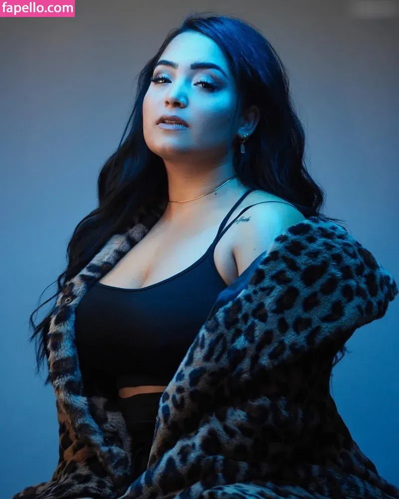 Bahar Kizil Onlyfans Photo Gallery 