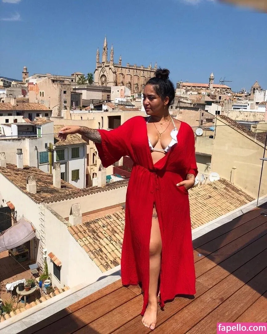 Bahar Kizil Onlyfans Photo Gallery 